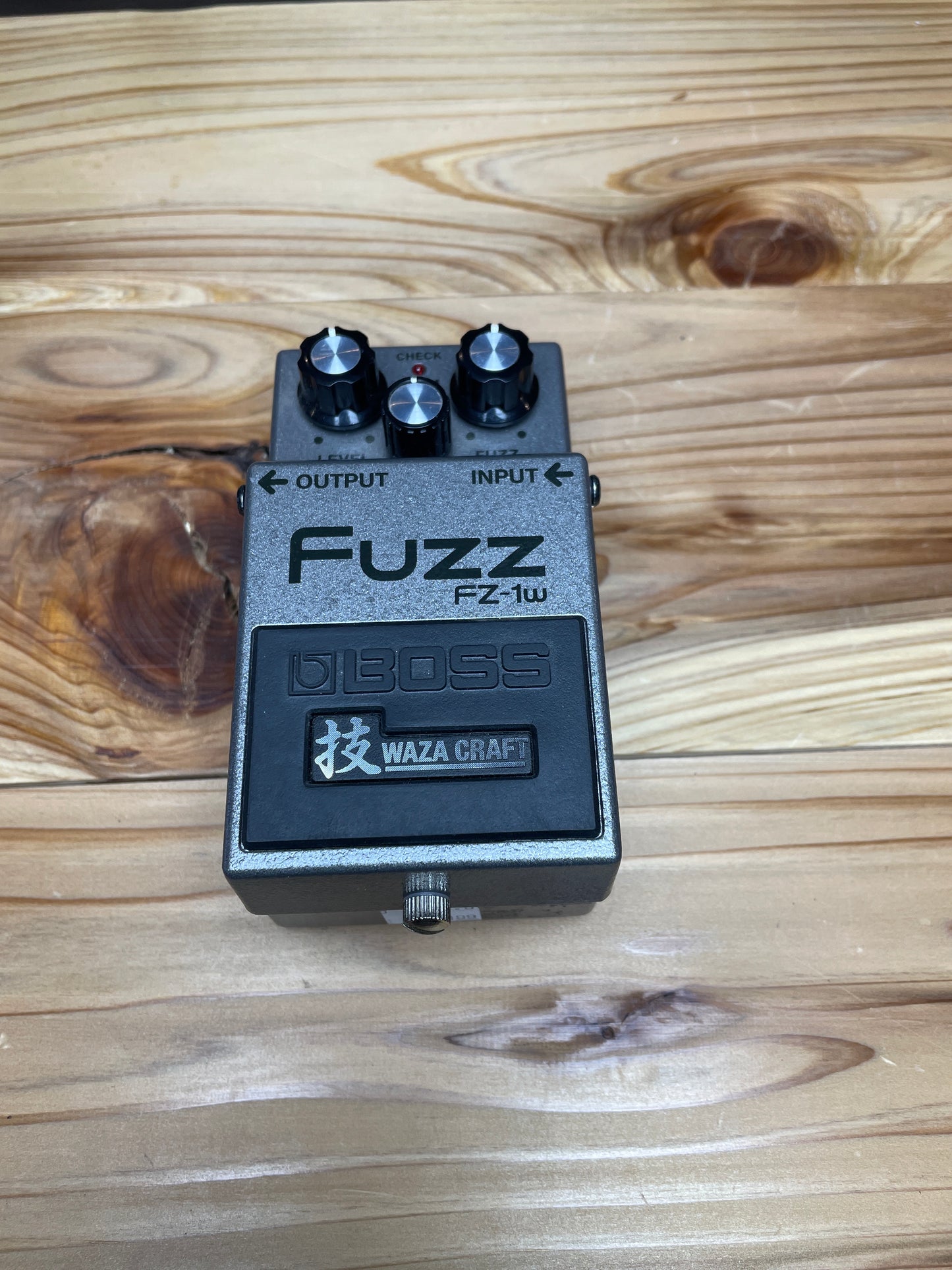 BOSS Fuzz FZ-1w Waza Craft