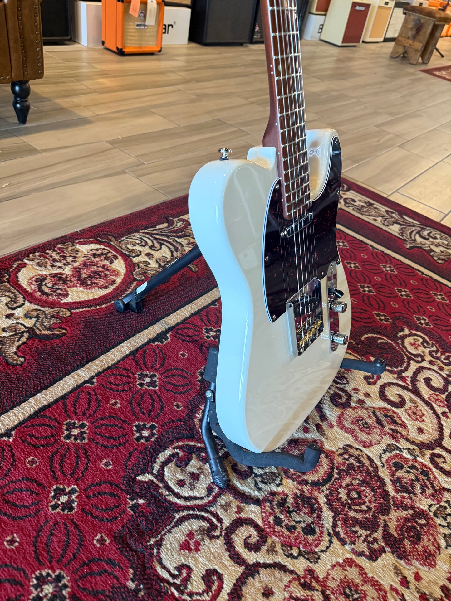 2024 Sire Larry Carlton T7 Antique White w/gig bag