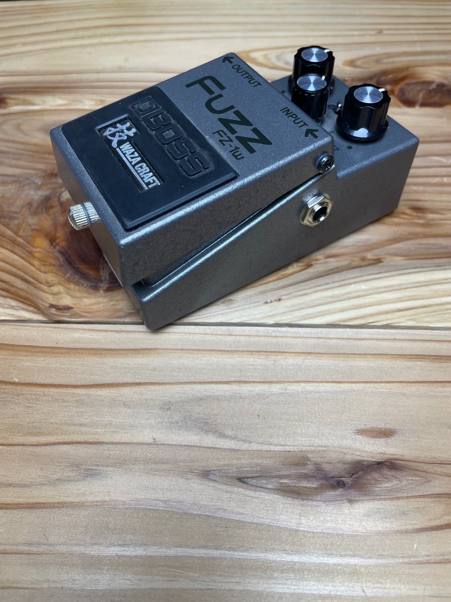 BOSS Fuzz FZ-1w Waza Craft