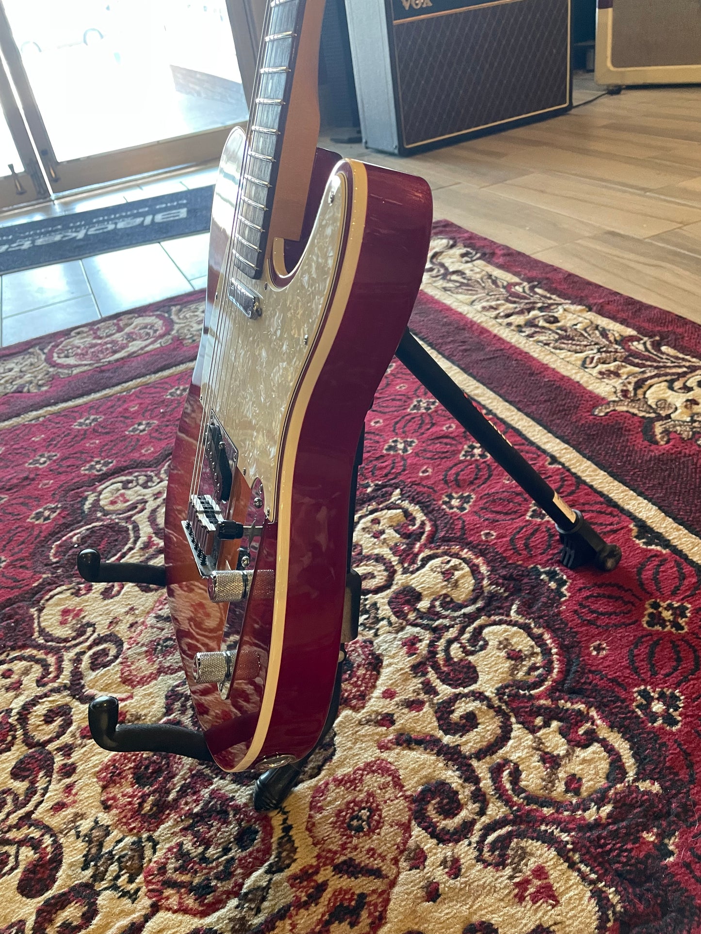 Fender 2015 American Deluxe Telecaster, Rosewood Fingerboard, Aged Cherry Burst