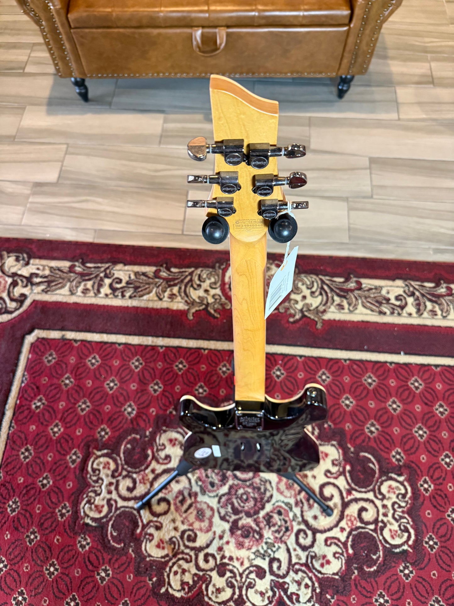 Schecter Omen Extreme-6 FR (Store Demo)