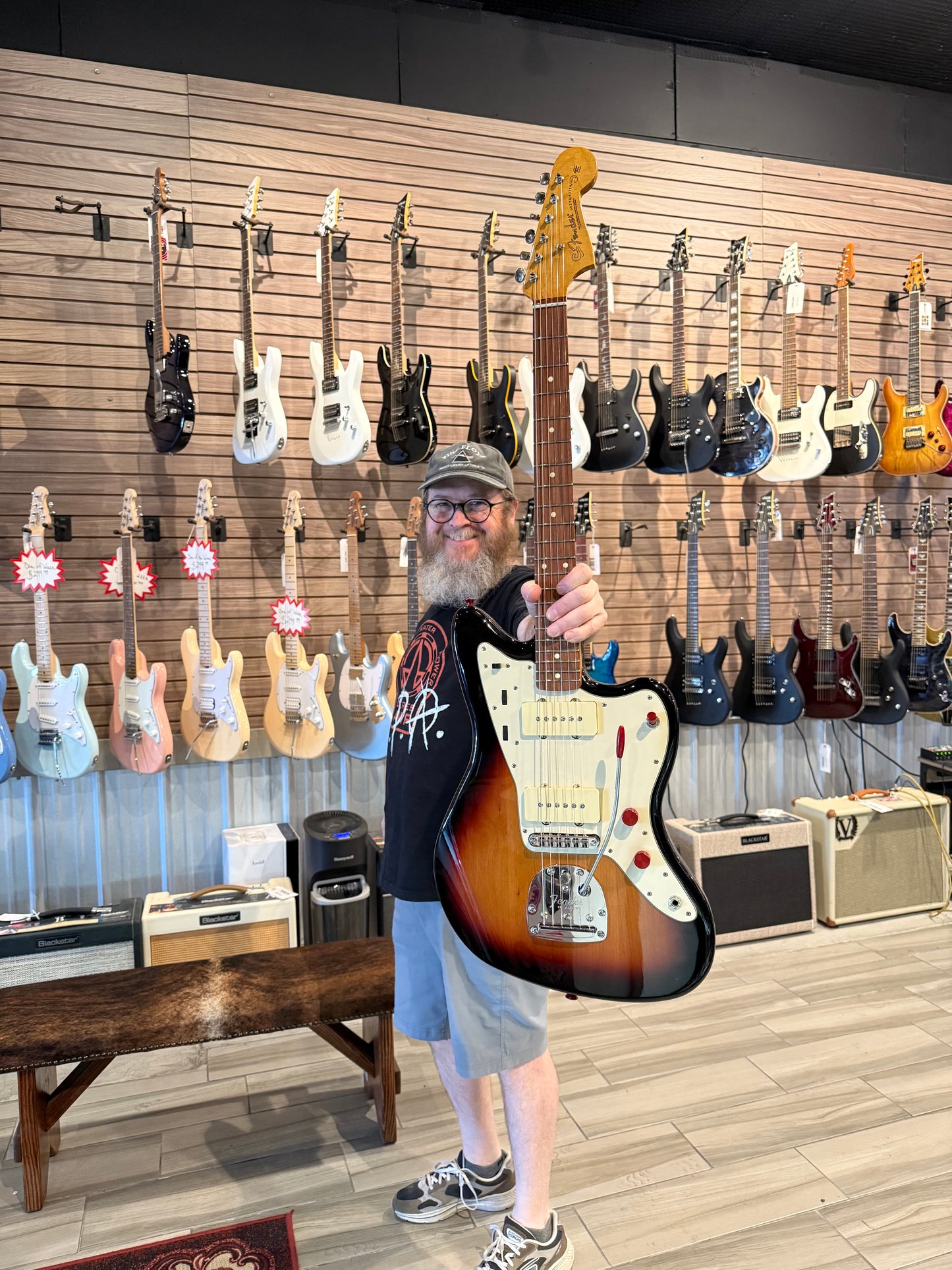 Fender Classic Player Jazzmaster Special, 2019 Pau Ferro Fingerboard, 3-Color Sunburst