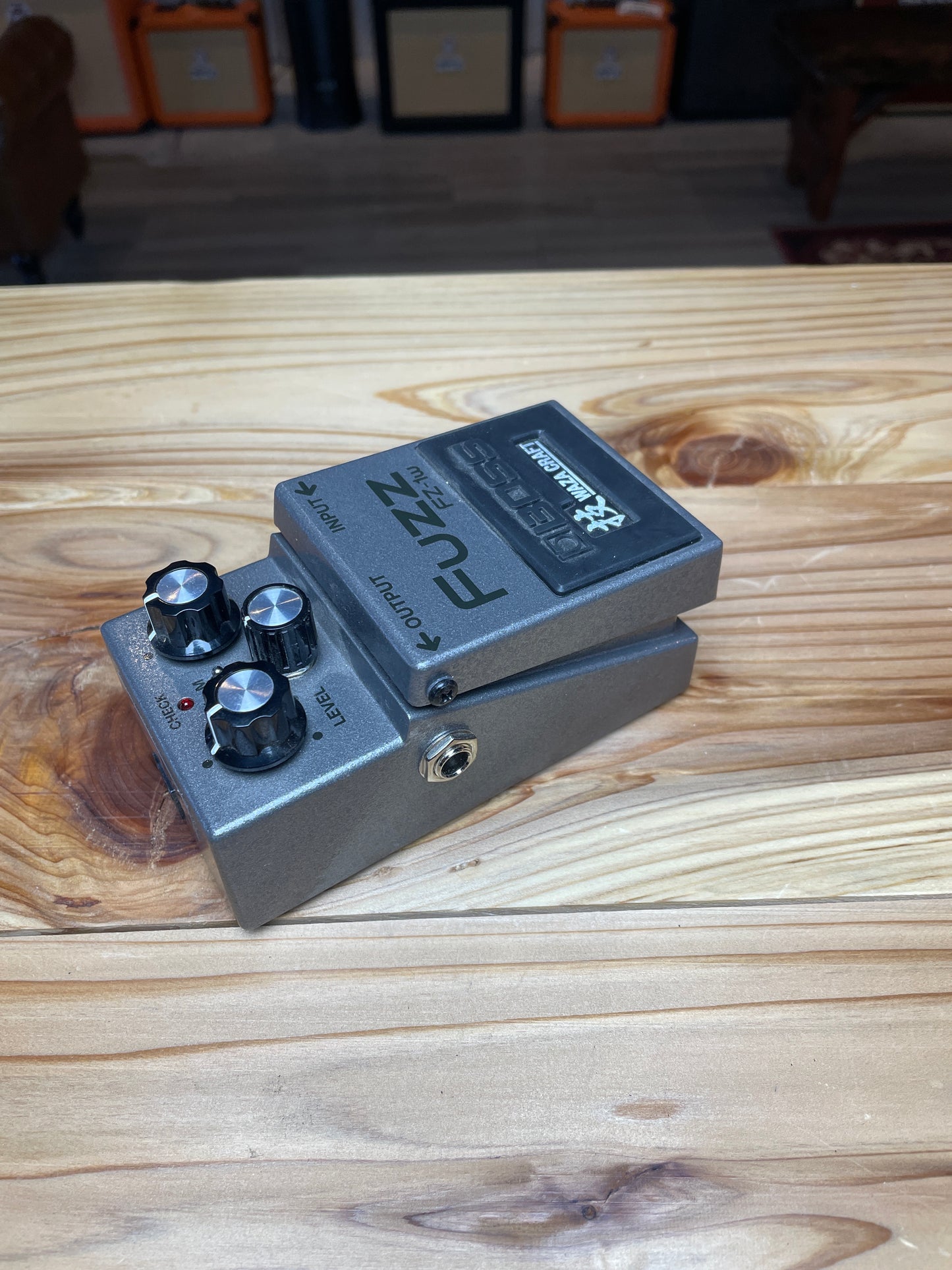 BOSS Fuzz FZ-1w Waza Craft