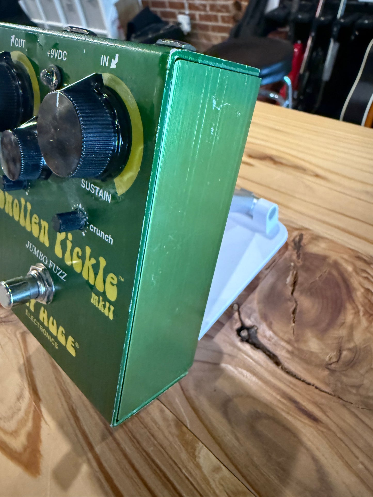 Way Huge WHE401s Swollen Pickle MkIIs Jumbo Fuzz (USED)
