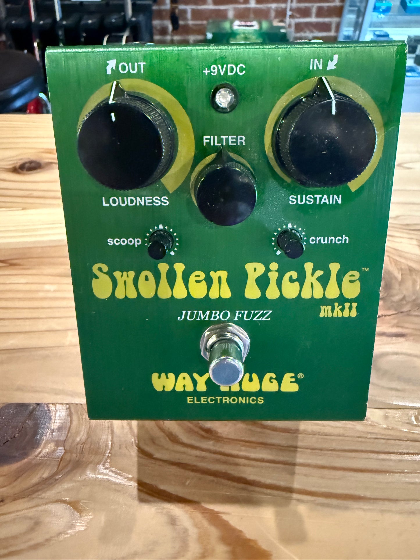 Way Huge WHE401s Swollen Pickle MkIIs Jumbo Fuzz (USED)