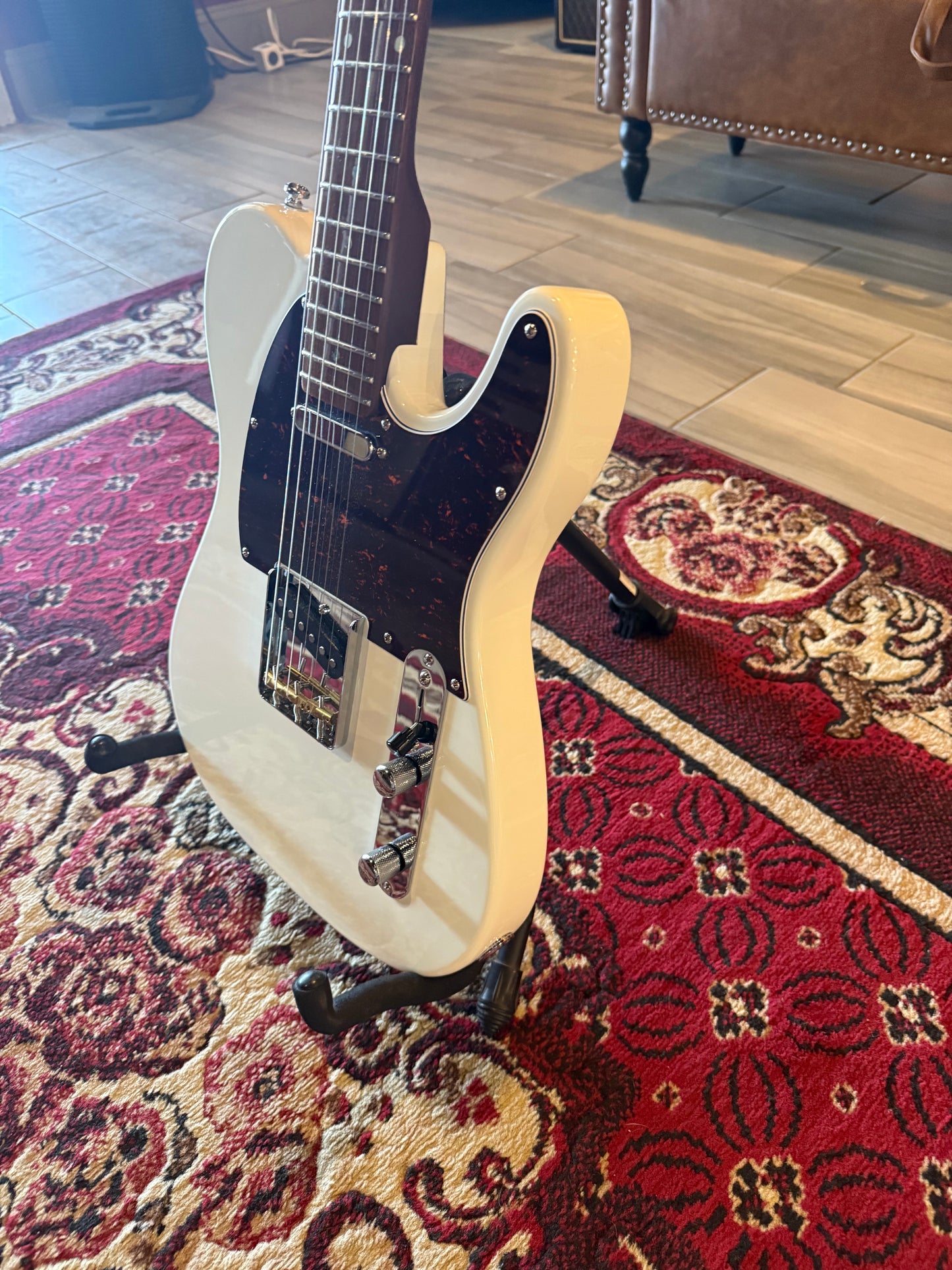 2024 Sire Larry Carlton T7 Antique White w/gig bag