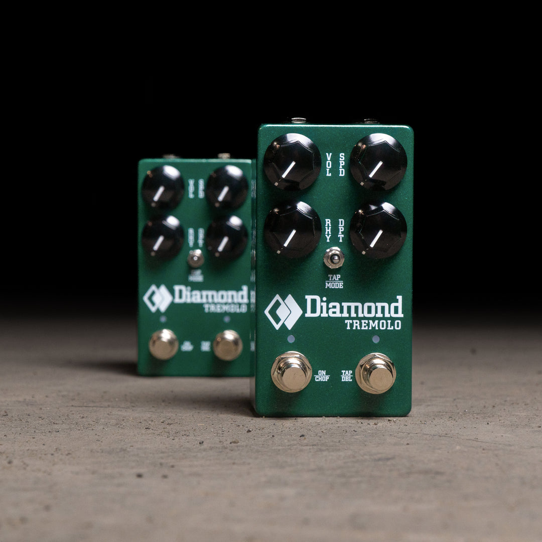 DIAMOND TREMEMO MODULATION PEDAL TWO PEDALS FRONT VIEW
