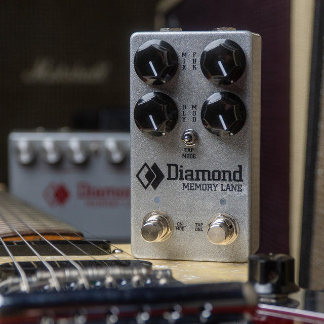DIAMOND MEMORY LANE DELAY MAIN VIEW ON GUITAR