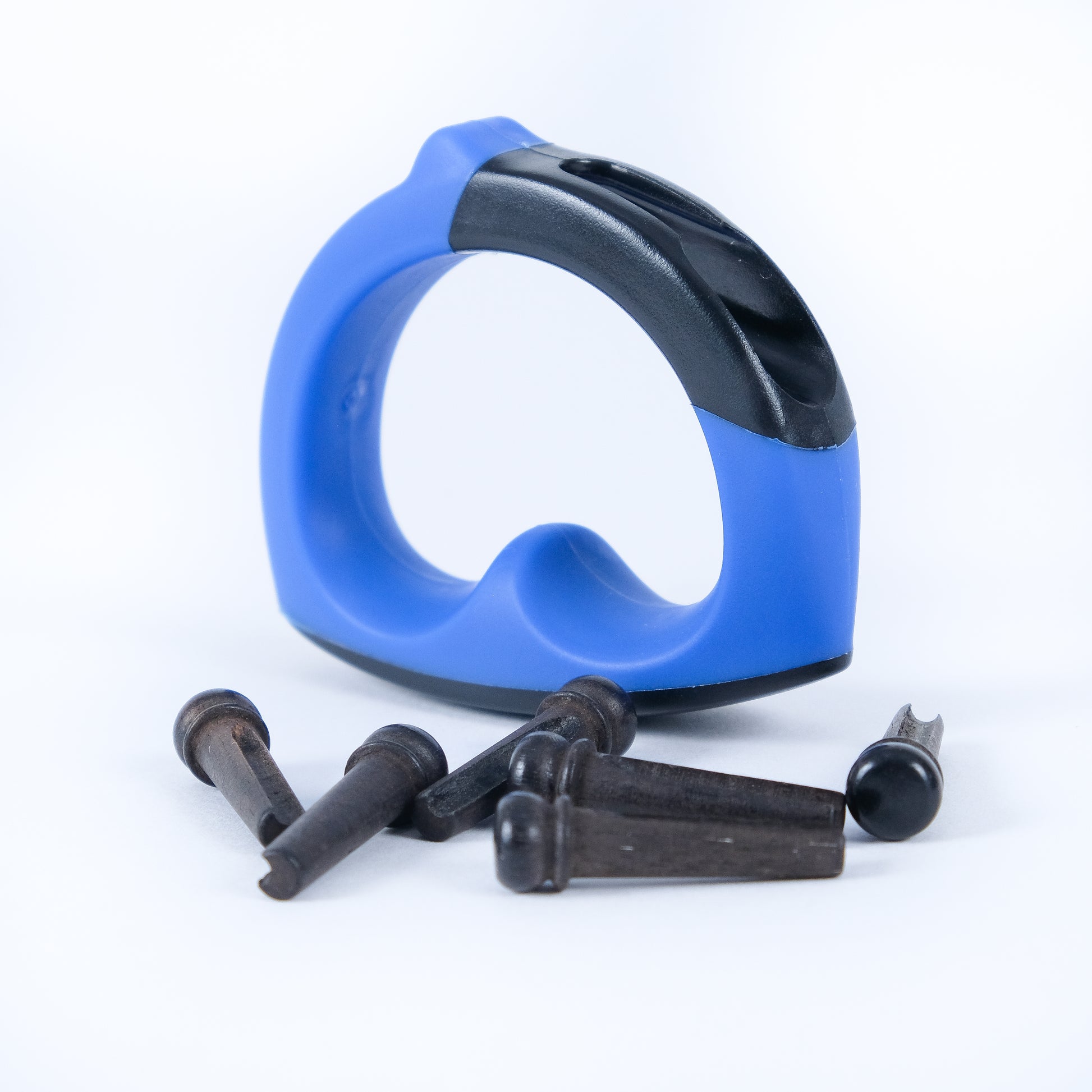 MUSIC NOMAD MN219 GRIP PULLER MAIN PRODUCT PHOTO ON WHITE BACKGROUND