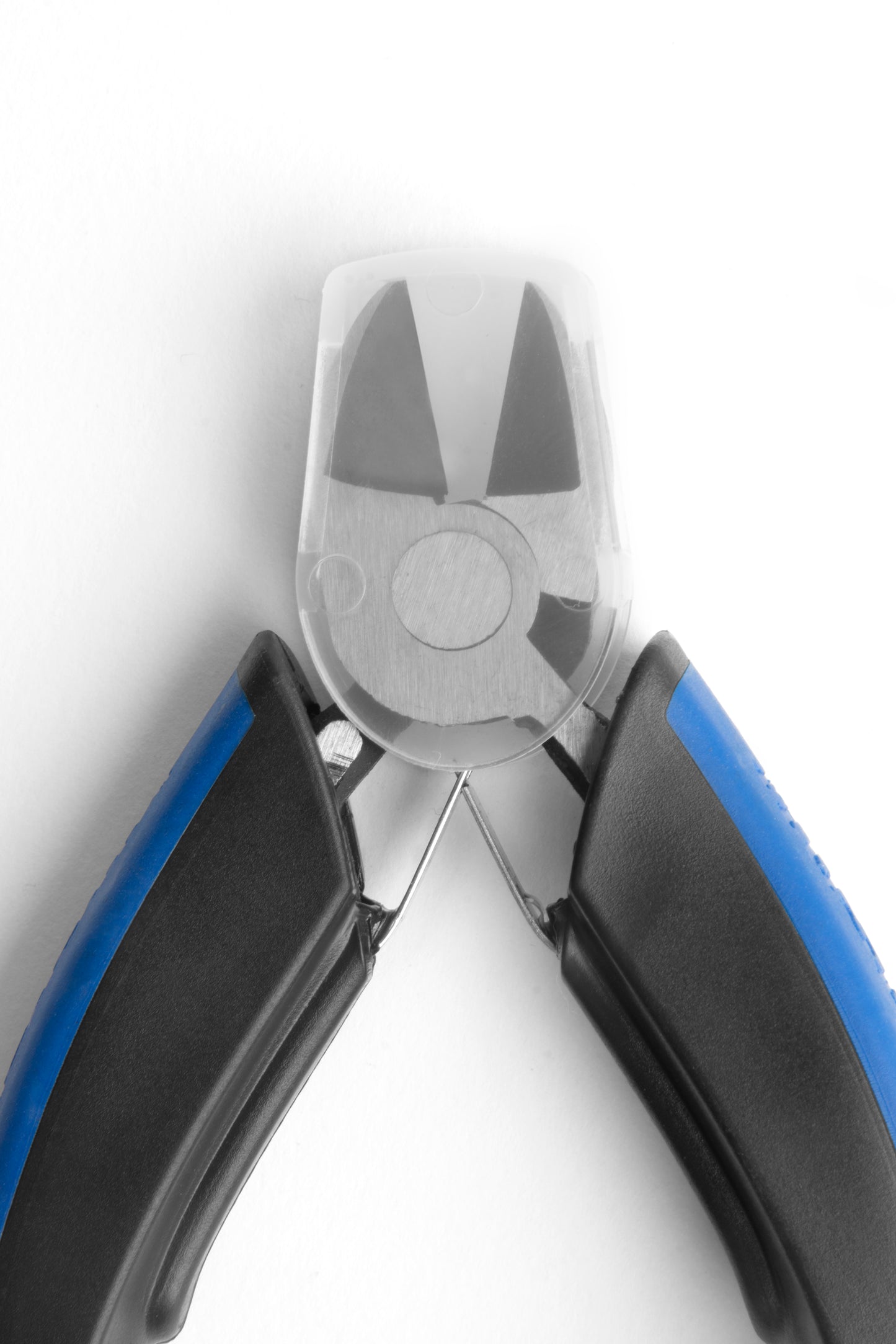 MUSIC NOMAD MN226 MUSICNOMAD GRIP CUTTER PRODUCT PHOTO ZOOMED ON WHITE BACKGROUND