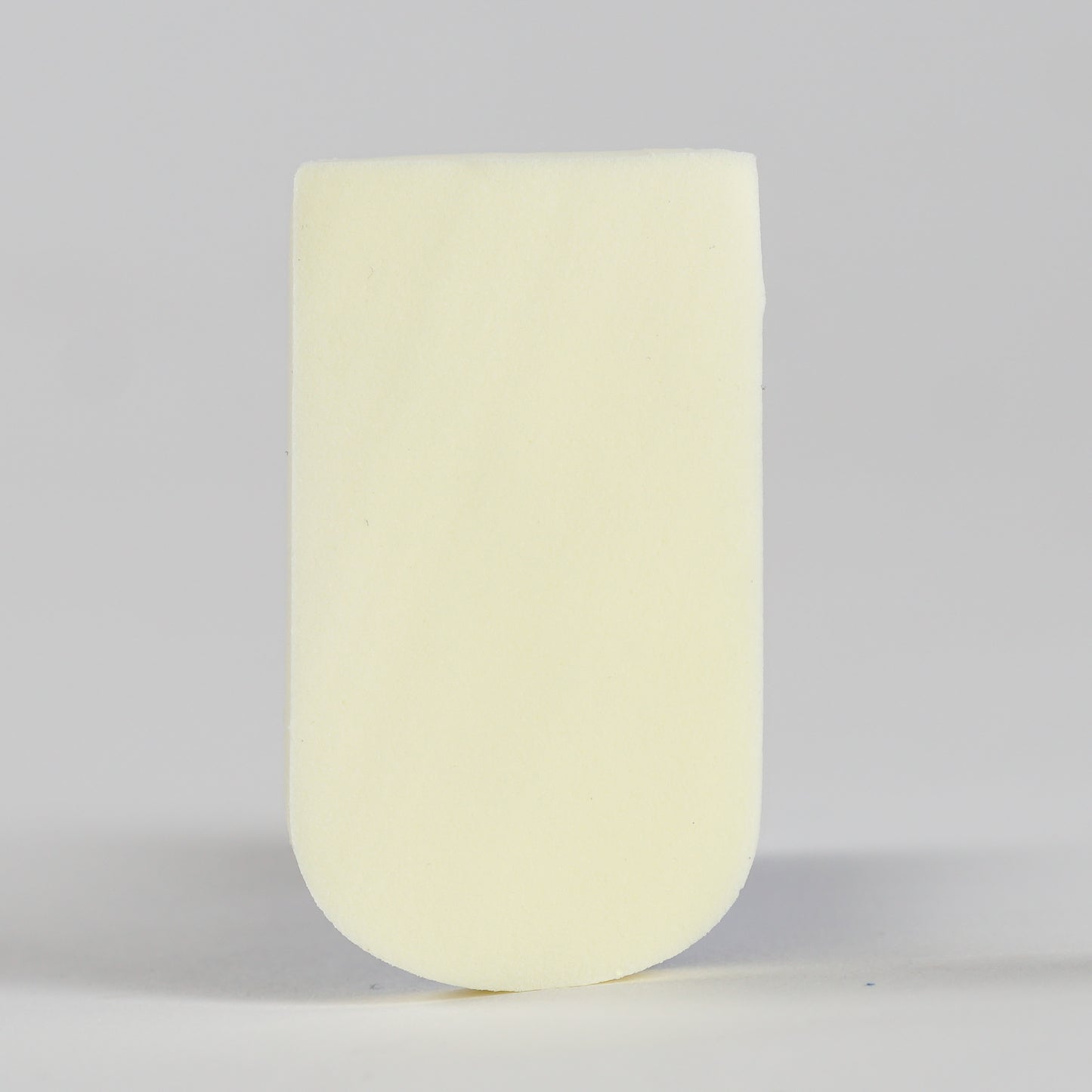 MUSICNOMAD MN302 HUMILILE HUMIDIFIER SPONGE VIEW ON WHITE BACKGROUND