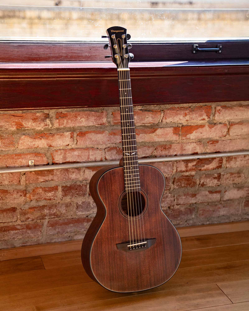 Orangewood Guitars Oliver Jr. Acoustic Guitar