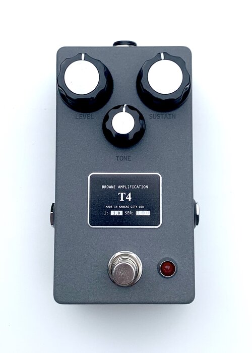 BROWNE AMPLIFICATION T4 FUZZ PEDAL TOP VIEW