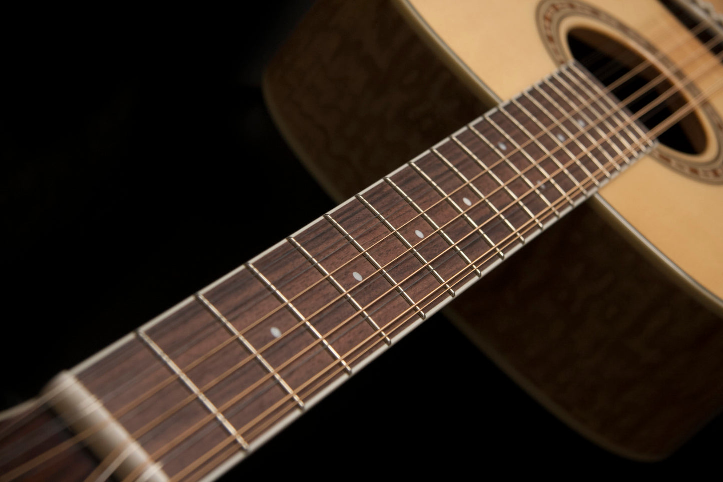 Washburn D7S Harvest Dreadnought Acoustic Guitar. Natural Gloss