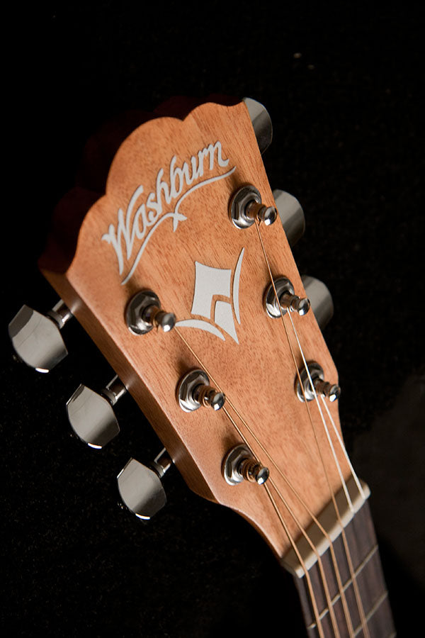 Washburn D7S Harvest Dreadnought Acoustic Guitar. Natural Gloss