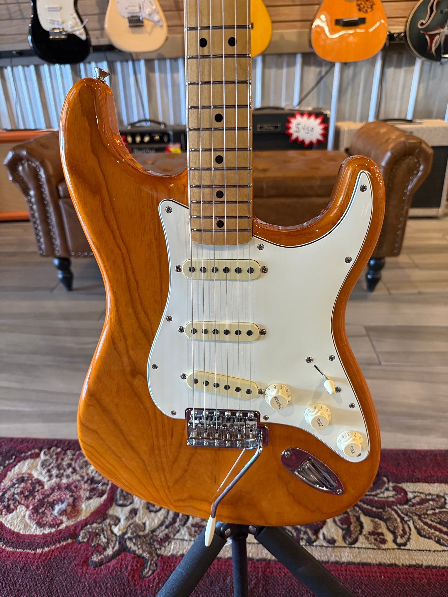 Fender 2020 Vintera 70s Stratocaster Aged Natural w/gig bag (USED)