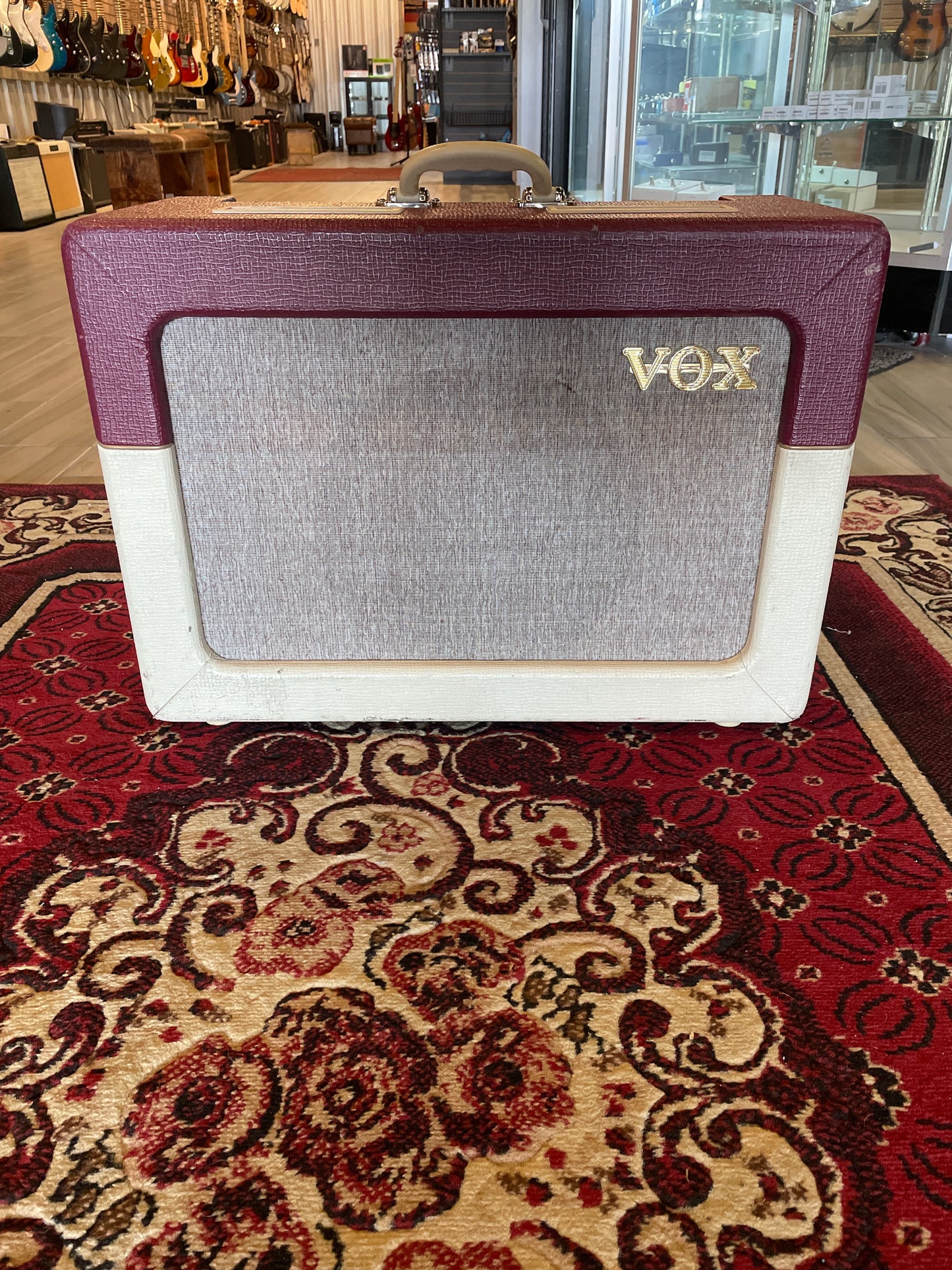 [RENTAL] Vox AC15C1-TV Limited Edition 2-Channel 15-Watt 1x12" Guitar Combo (USED)
