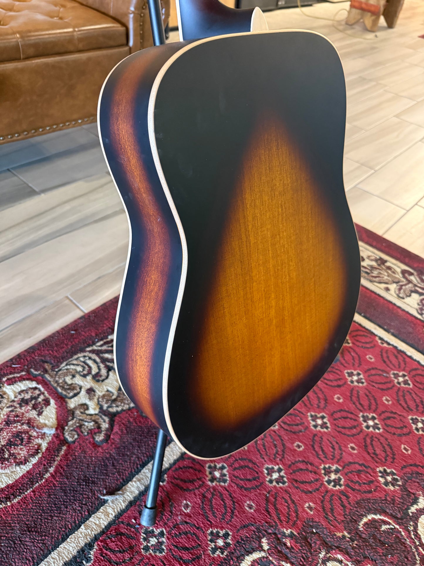 Larrivee 	D-40 Vintage Custom (B Stock)