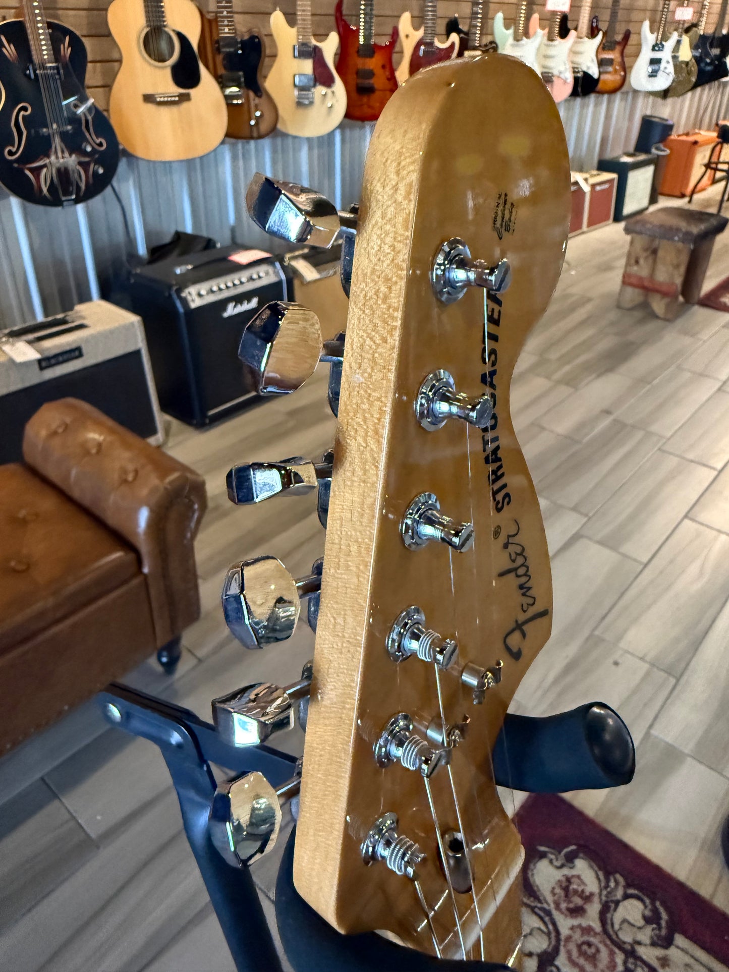 Fender 2020 Vintera 70s Stratocaster Aged Natural w/gig bag (USED)