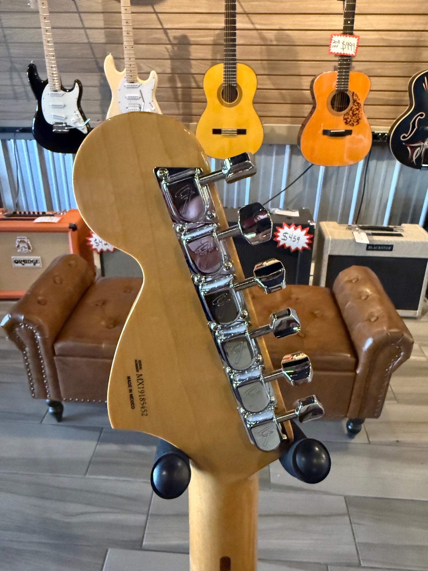 Fender 2020 Vintera 70s Stratocaster Aged Natural w/gig bag (USED)