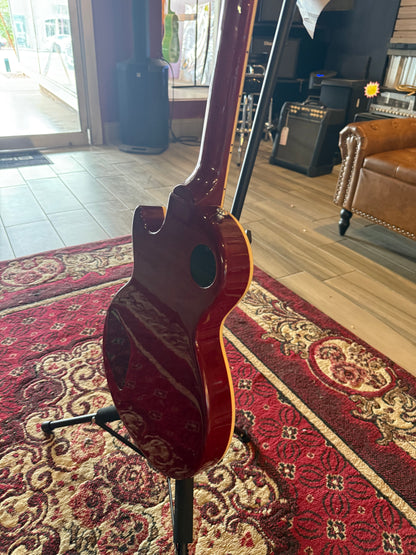 2022 Gibson Les Paul Classic Translucent Cherry w/OHSC