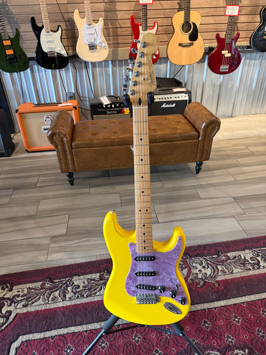 1999 Fender Standard Stratocaster - Holographic Flake w/OHSC
