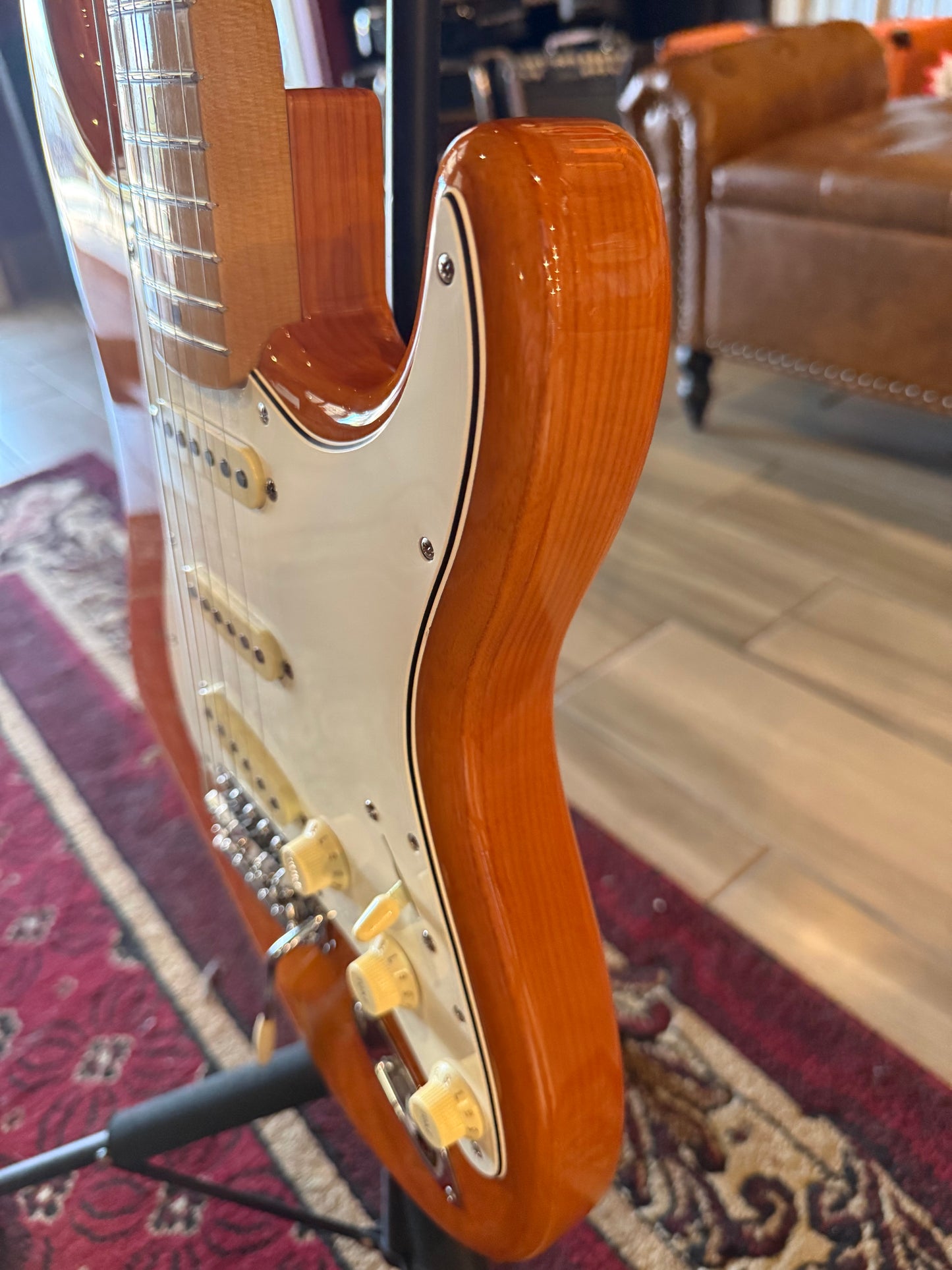 Fender 2020 Vintera 70s Stratocaster Aged Natural w/gig bag (USED)