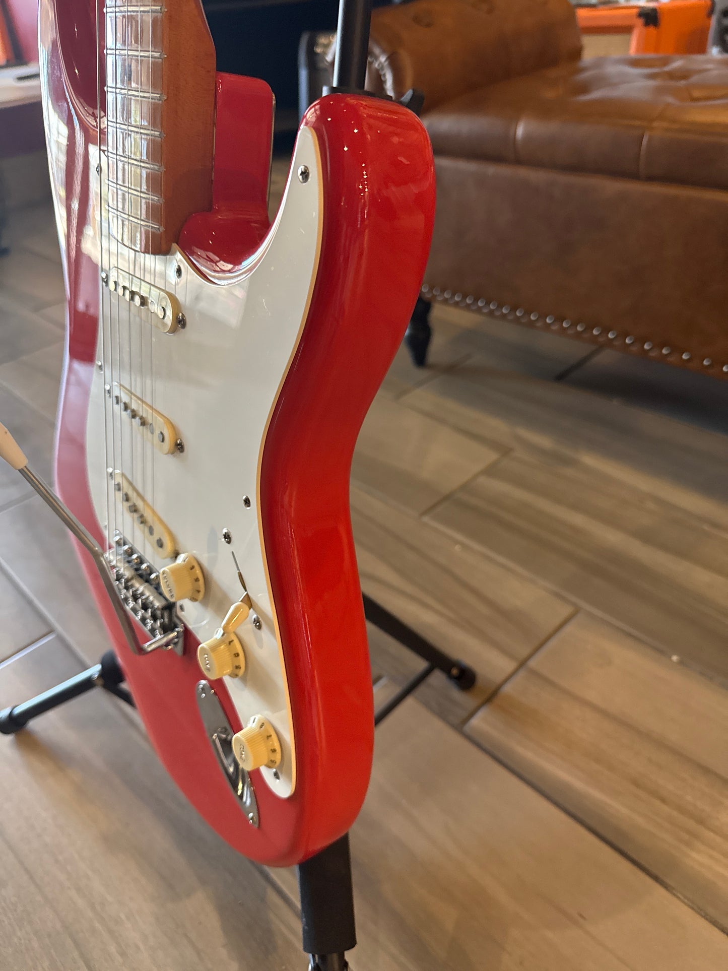 FENDER 1999 50'S CLASSIC SERIES STRATOCASTER CUSTOM FIESTA RED