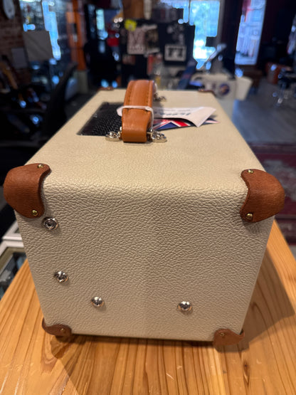 Victory Amps The Duchess V40 MkI  Compact Sleeve (STORE DEMO)
