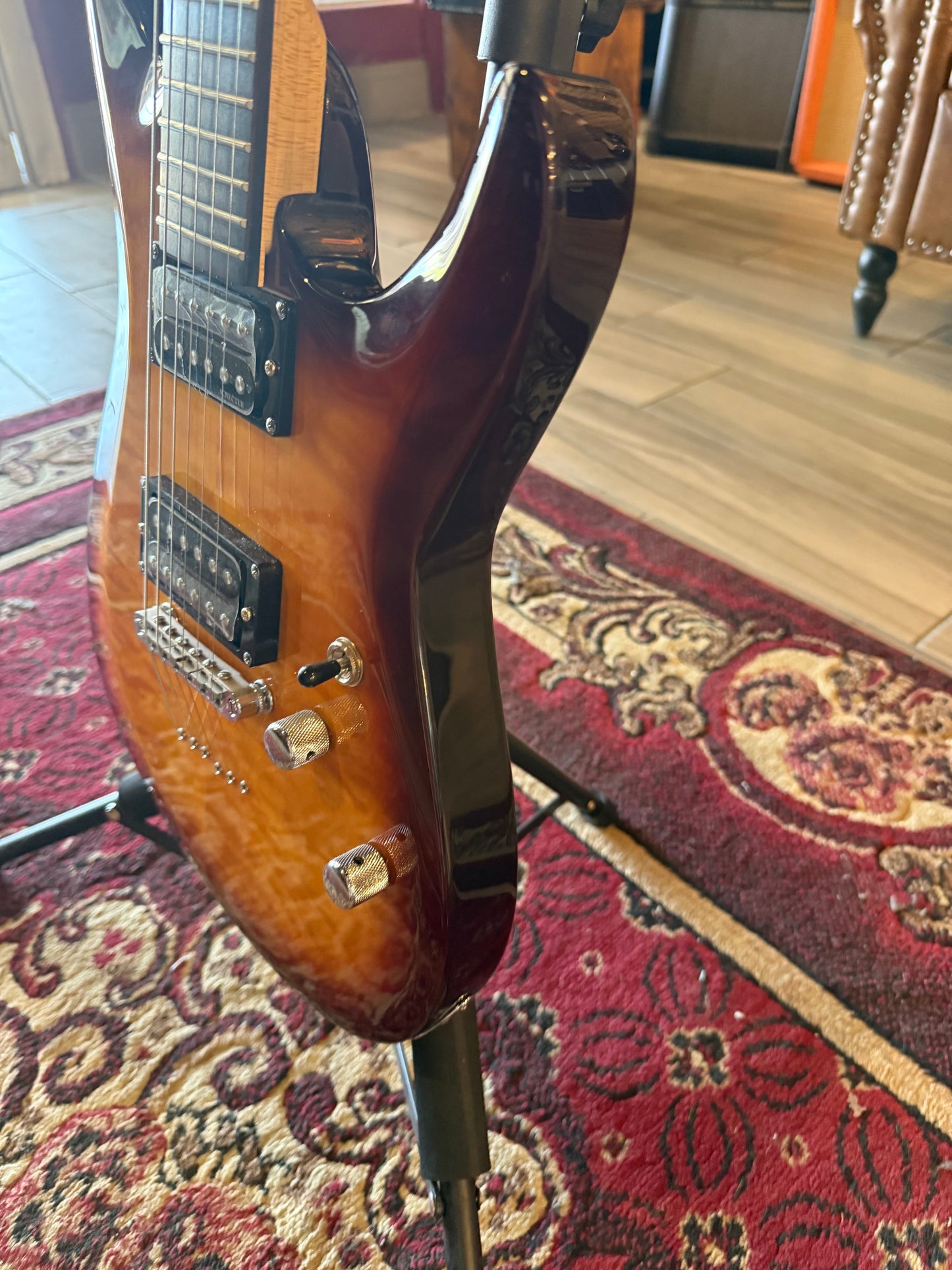 Schecter - C-6 Plus (Store Demo Savings)