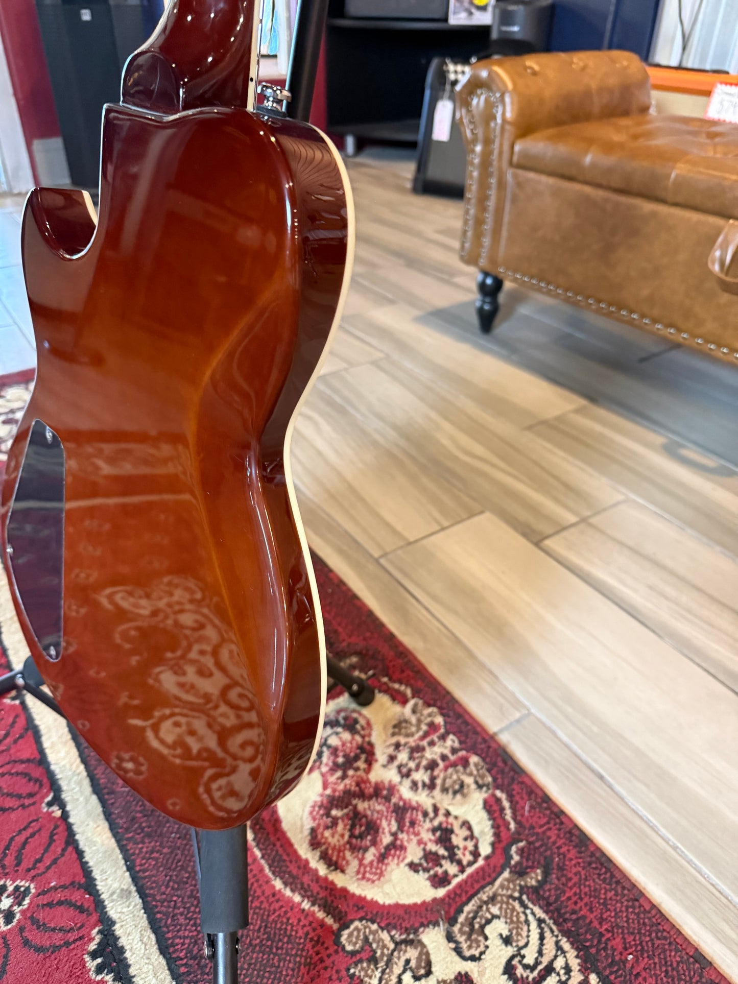 Reverend - Roundhouse