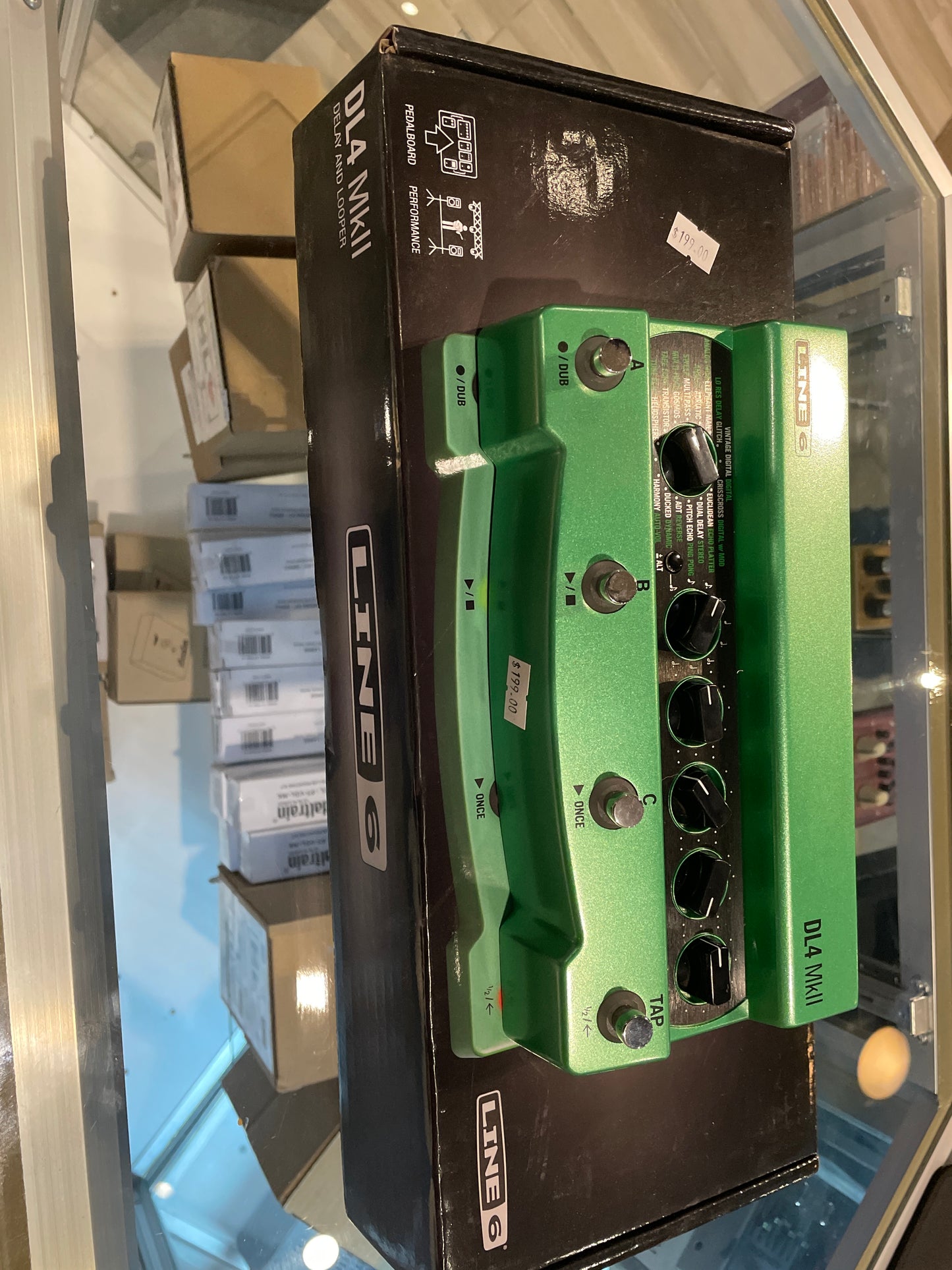 Line 6 DL4 MkII Delay and Looper