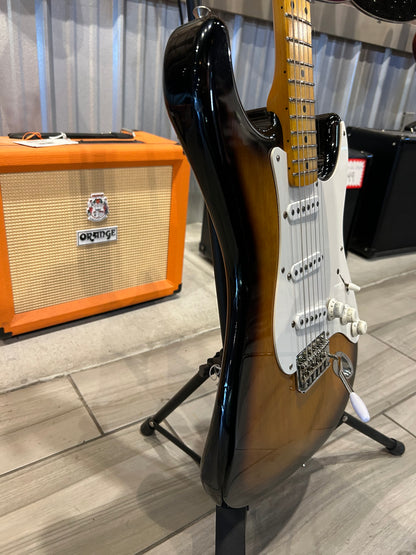 2004 Fender Vintage Reissue ST54 1954 Stratocaster w/OHSC "Crafted in Japan" (USED)