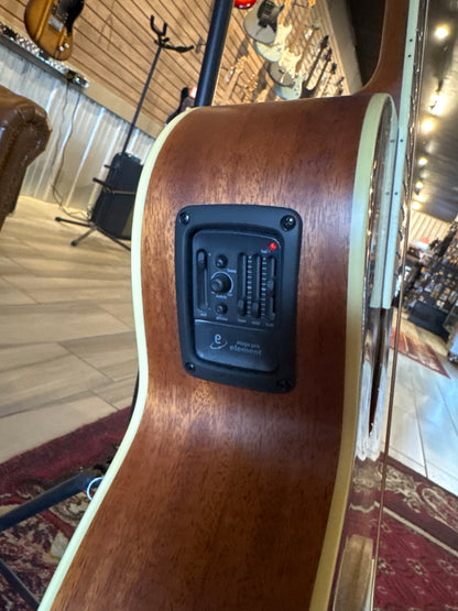 Alvarez ABT60CESHB Artist, Baritone Acoustic Electric