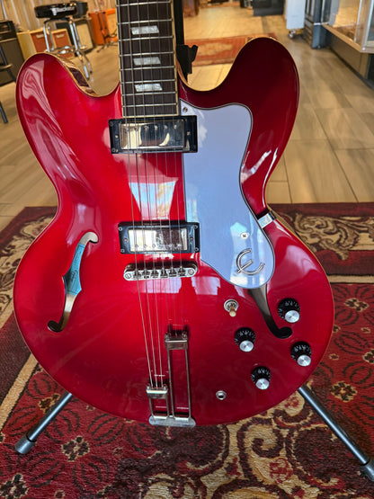 2021 Epiphone Riviera Electric Guitar with Hard Shell Case (USED)