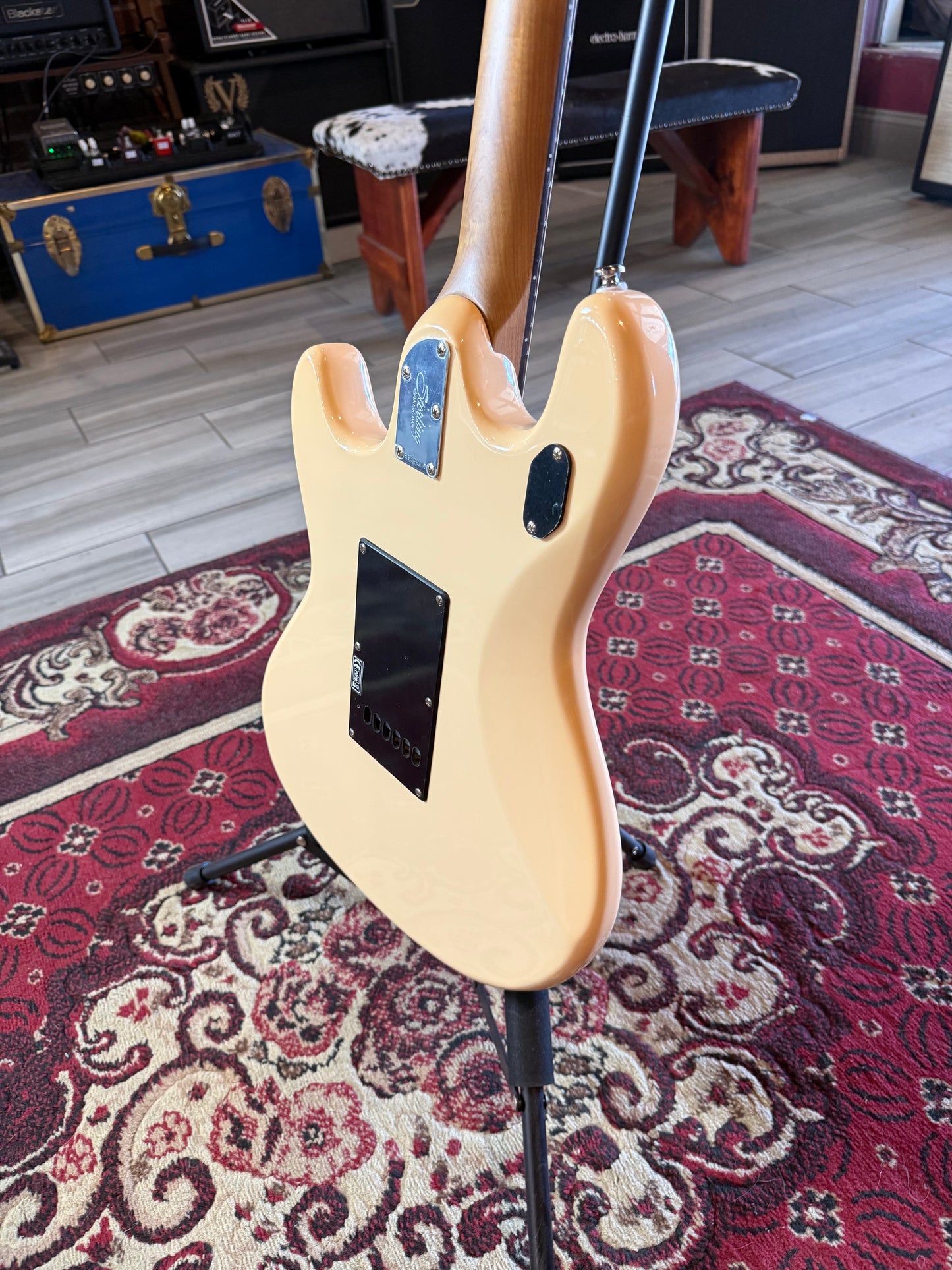 Sterling - Stingray SR50 - Buttermilk  (Store Demo)