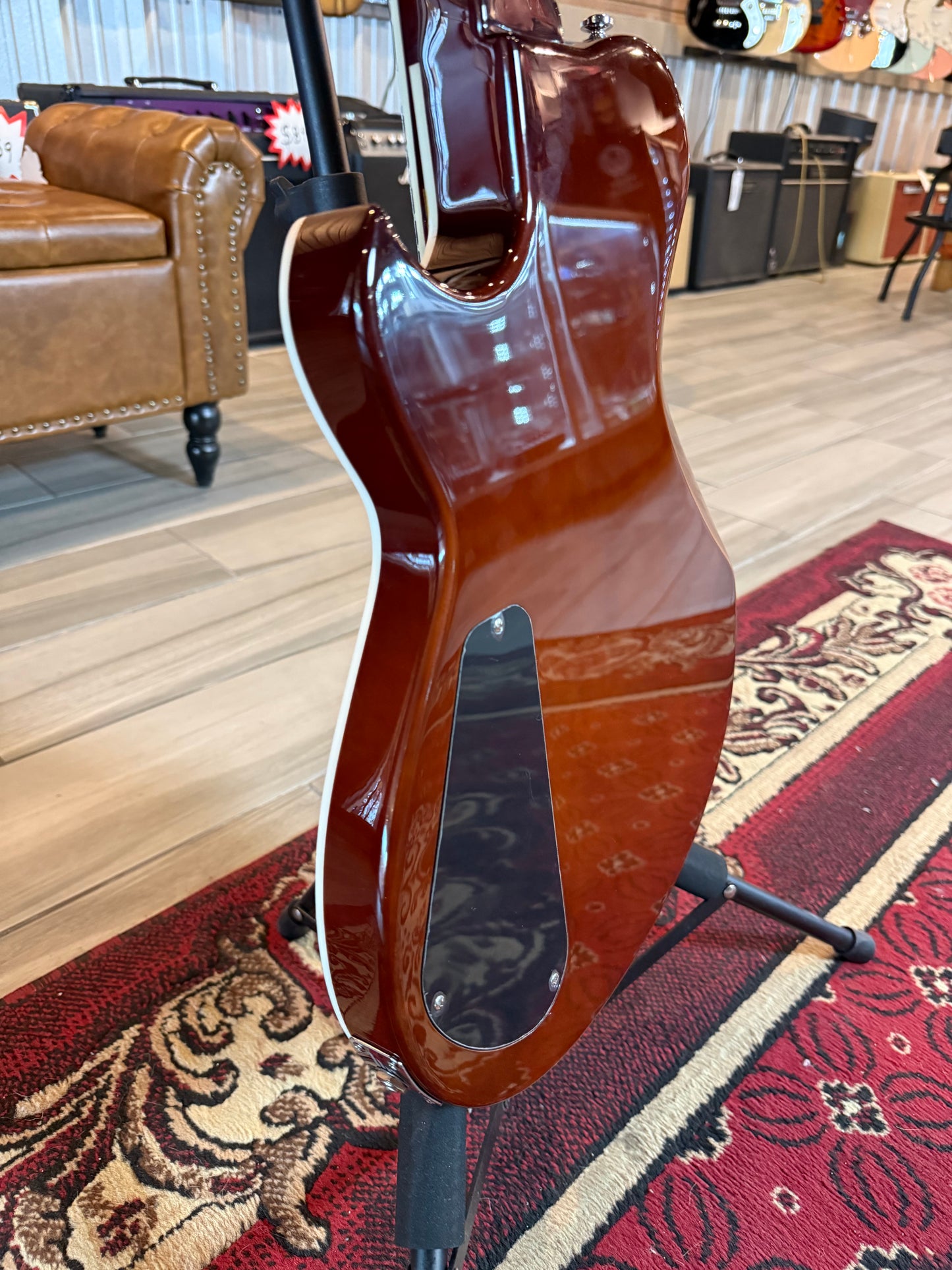 Reverend - Roundhouse