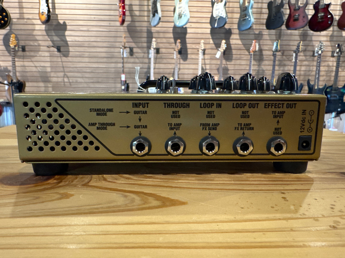 Victory Amps-The Sheriff Valve Preamp Pedal