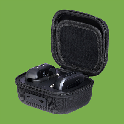 Xvive AC58 Guitar Wireless System & Charging Case