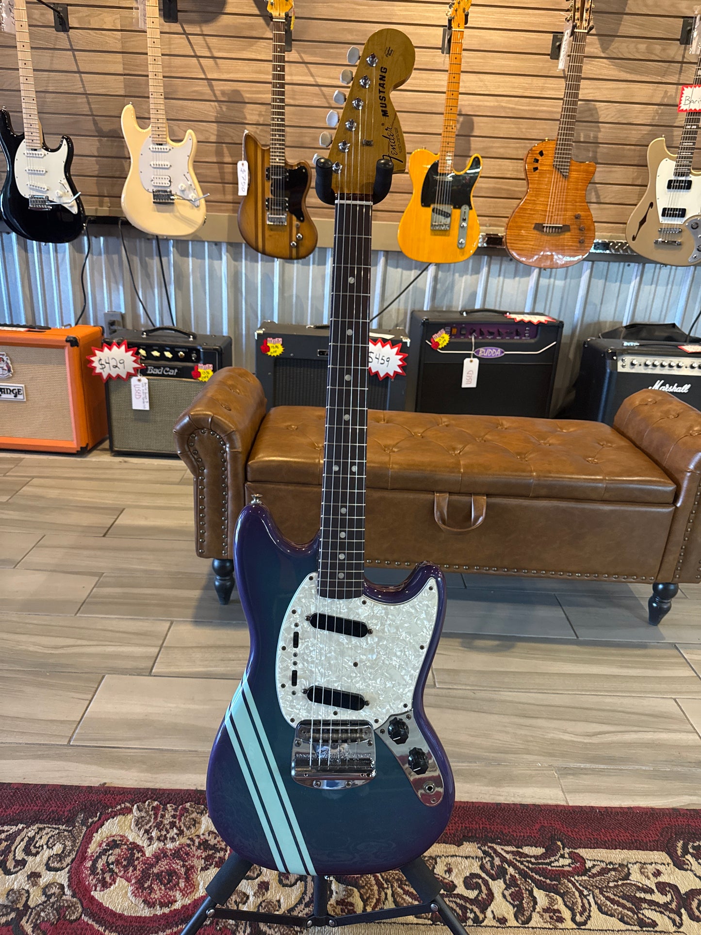Fender Vintera® II '70s Competition Mustang - Competition Burgundy