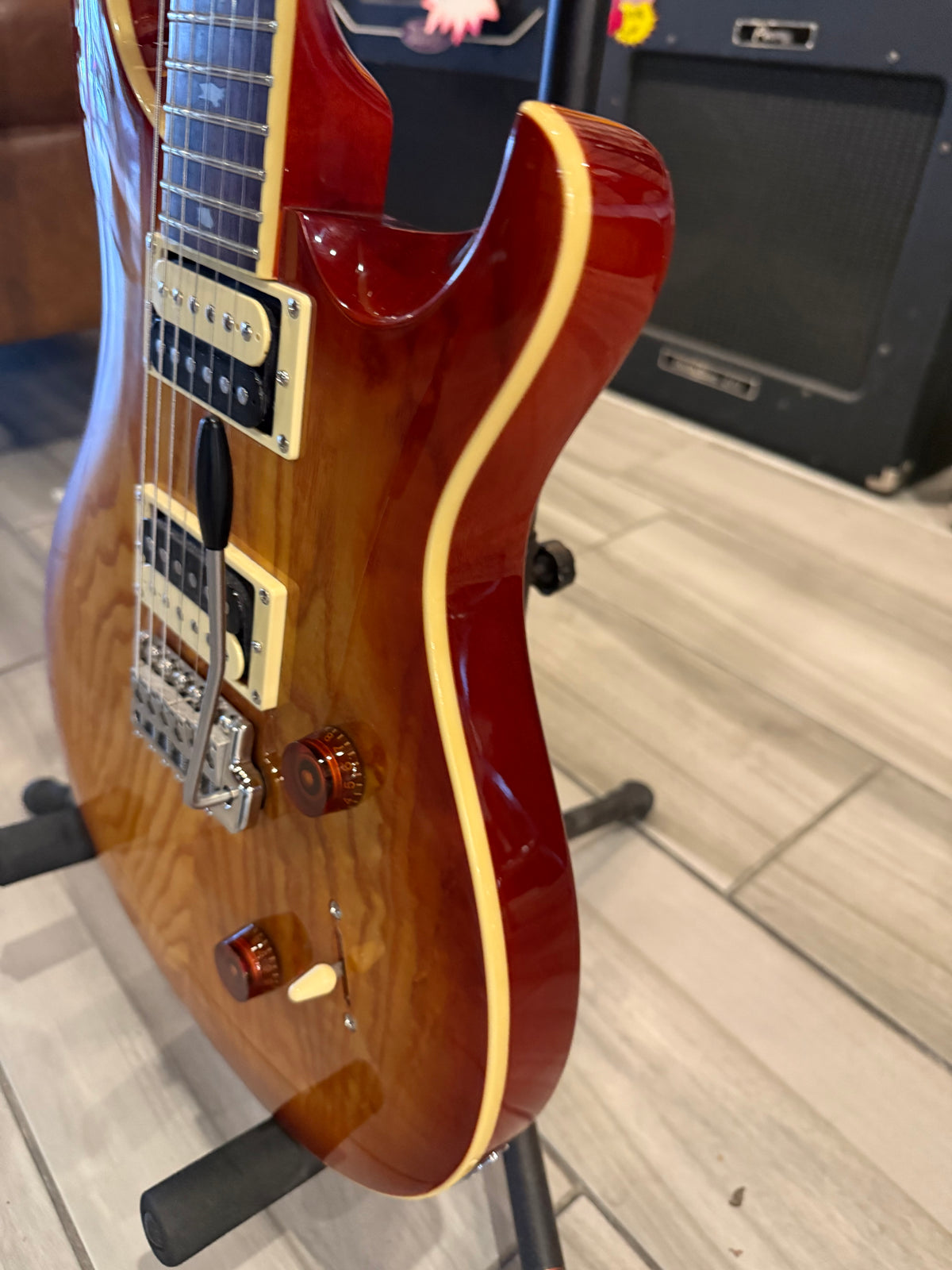 PRS 2019 SE Custom 24 w/original Gig Bag (USED)
