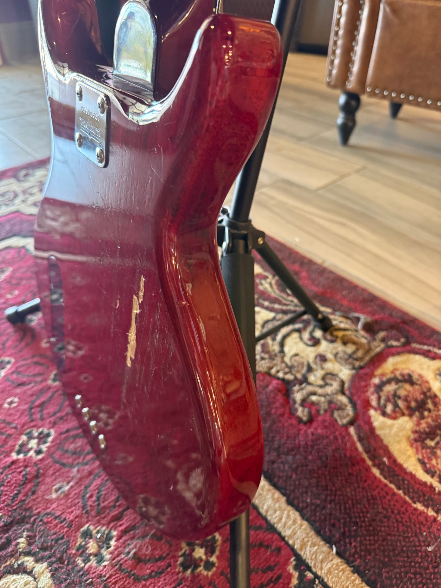 Washburn 1980 SB4R Wing Series Scavenger 4-String Electric Bass Guitar w/Gig Bag (USED)