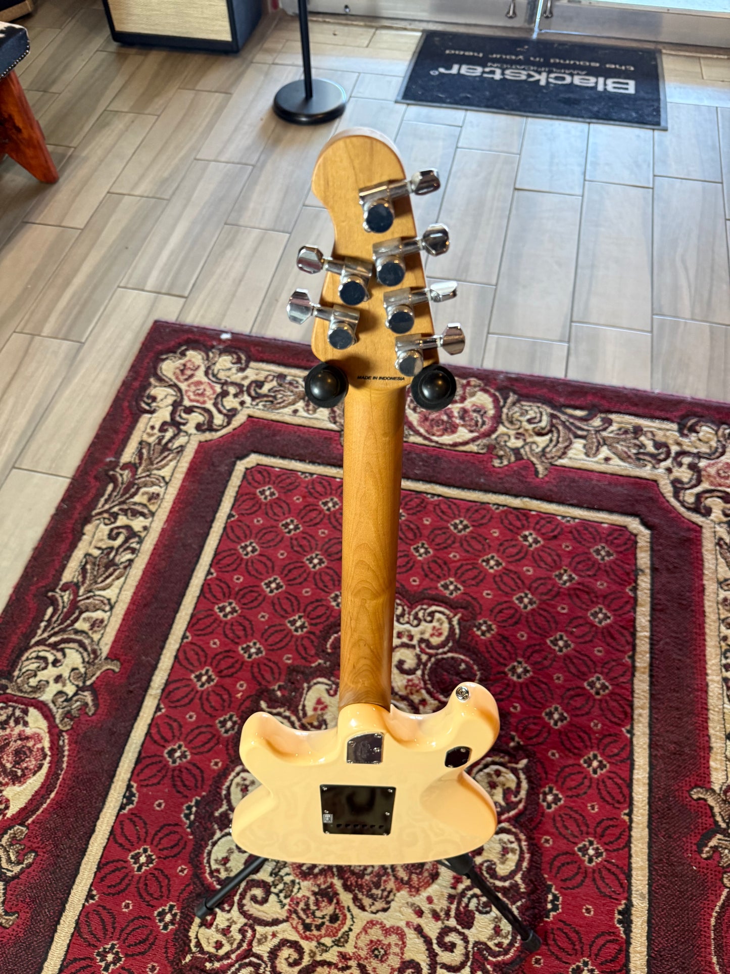 Sterling - Stingray SR50 - Buttermilk  (Store Demo)