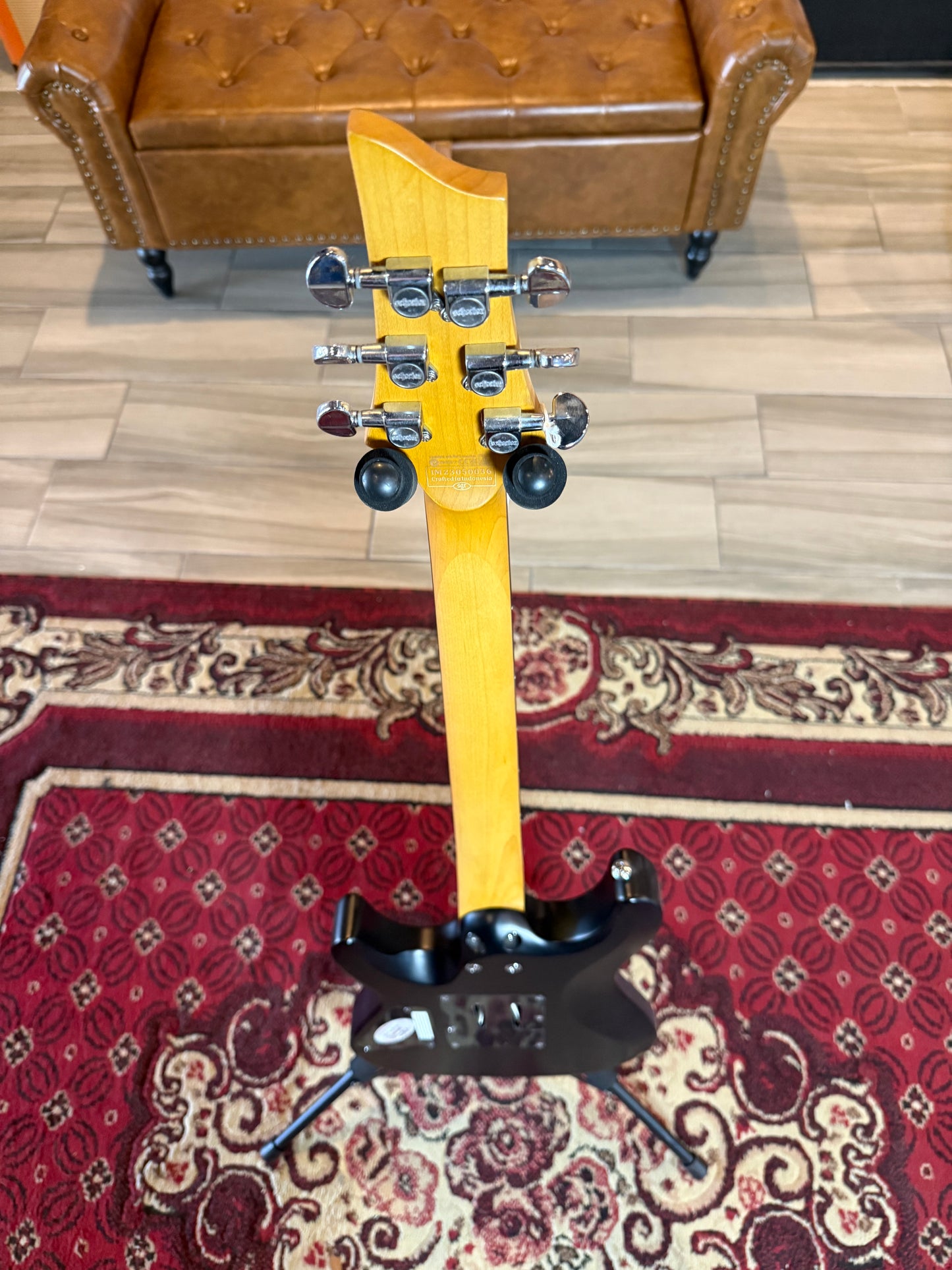 Schecter C-6 FR Deluxe (Store Demo)