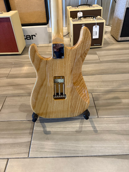 G&L Tribute Legacy Guitar, Rosewood Fretboard, SSS Pickups, Natural Ash w/HSC