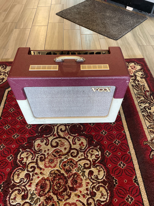 [RENTAL] Vox AC15C1-TV Limited Edition 2-Channel 15-Watt 1x12" Guitar Combo (USED)