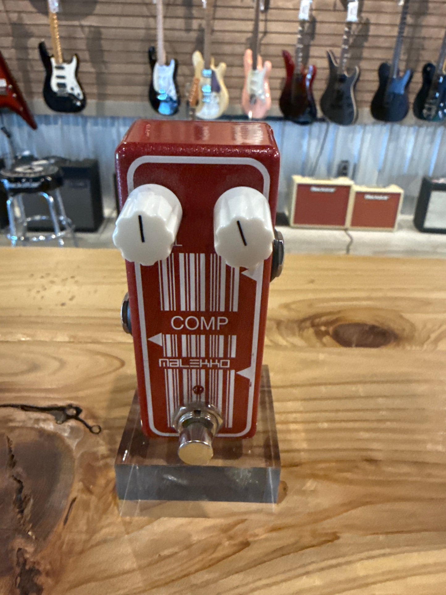 Malekko Omicron Comp Compressor Mini Compact Guitar Effect Pedal
