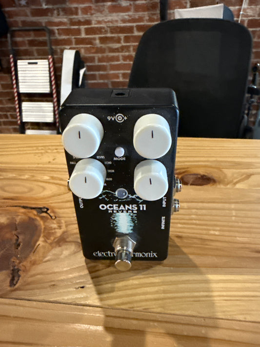 EHX Oceans 11 Reverb (USED)