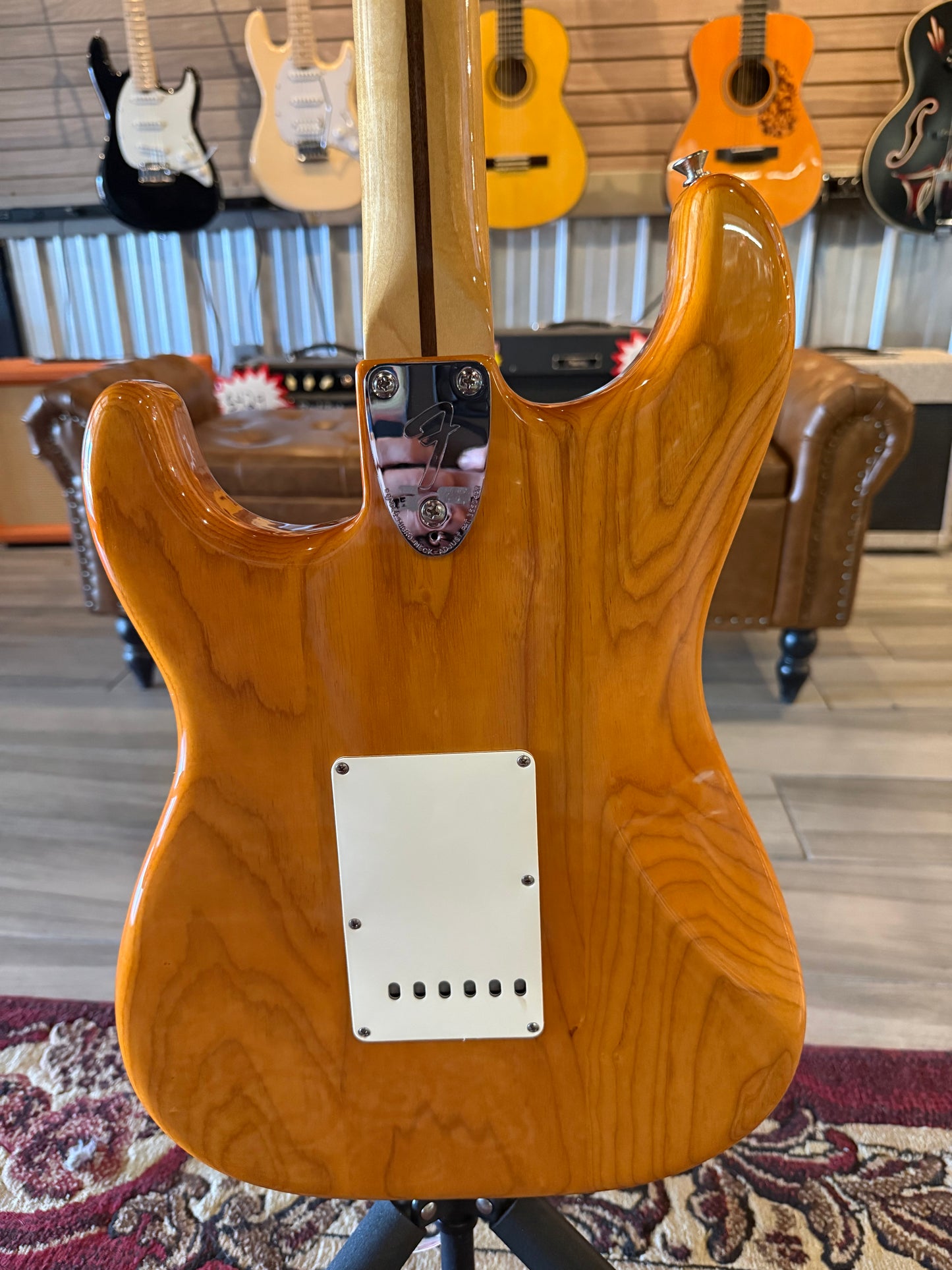 Fender 2020 Vintera 70s Stratocaster Aged Natural w/gig bag (USED)