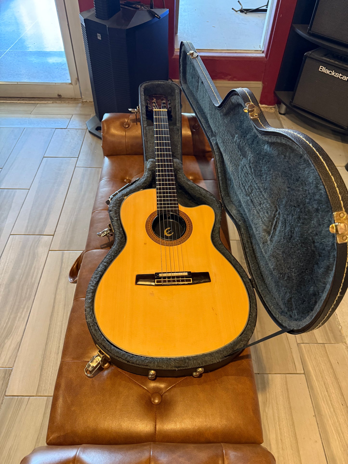 Epiphone Chet Atkins SST Custom w. Original Hard Shell Case